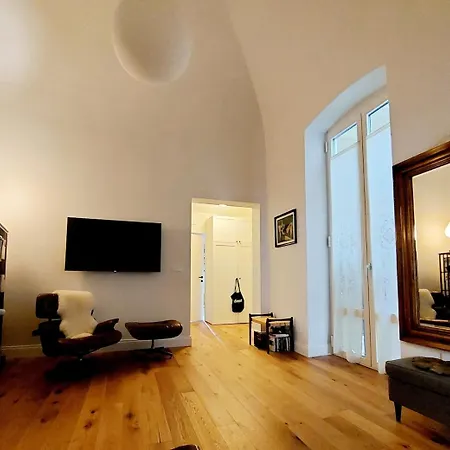 Nook * Bari
