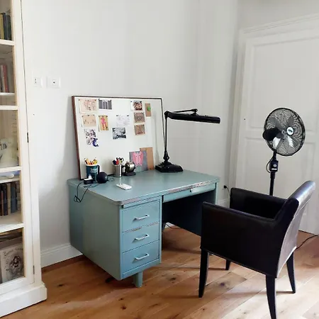 Nook Apartment *